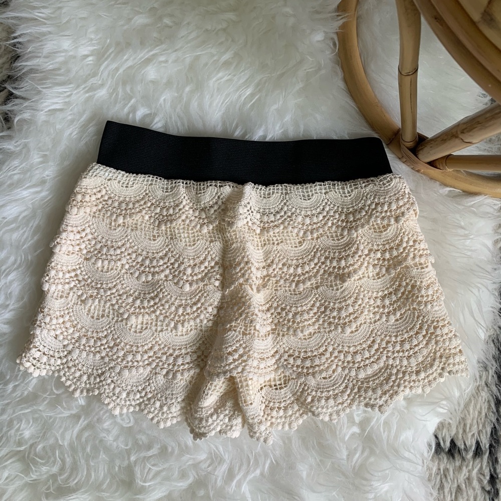 Elan Lace Crochet Shorts in Off White with Black - Picture 3 of 6